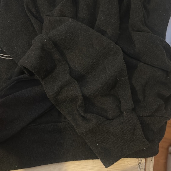 OBEY DARK GRAY CREW NECK - Picture 3 of 3